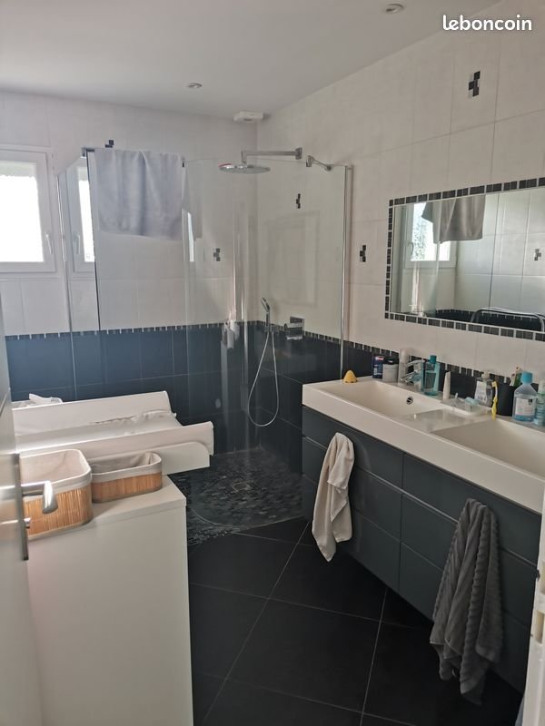 Maison à louer, 102m², Corme-Écluse