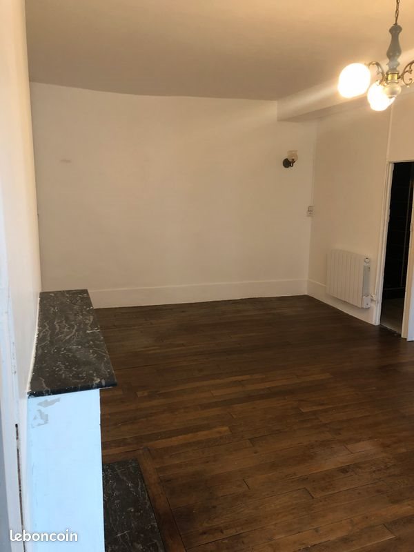Maison à louer, 85m², Ravières