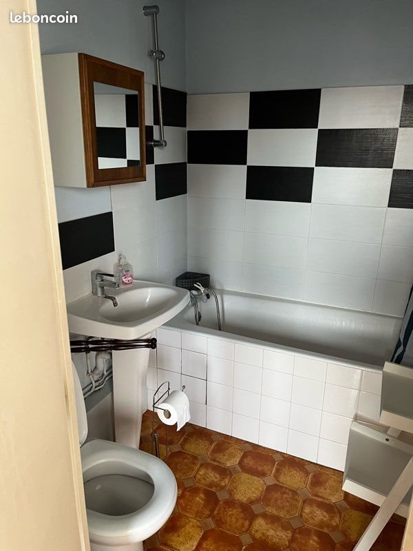 Appartement à louer, 23m², Niort