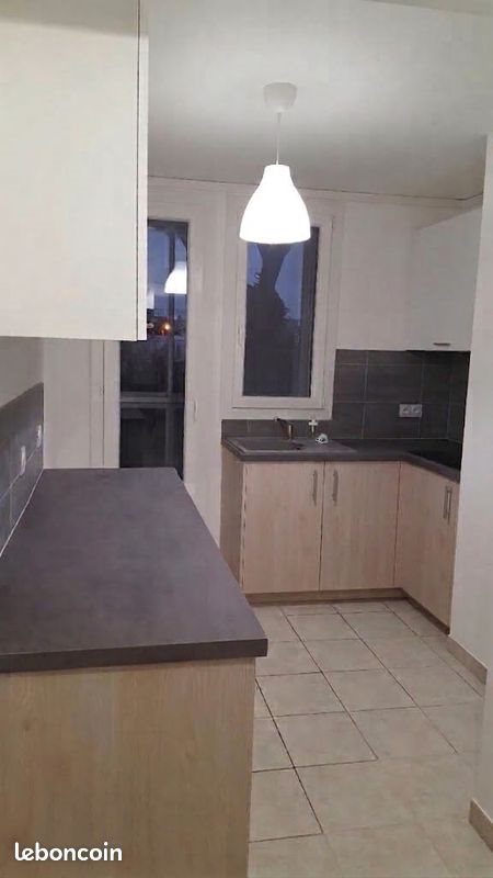 Appartement à louer, 57m², Marignane