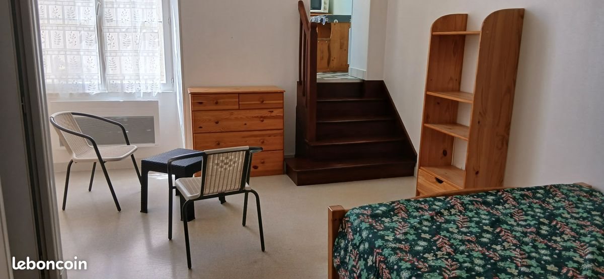 Appartement à louer, 25m², Rochefort