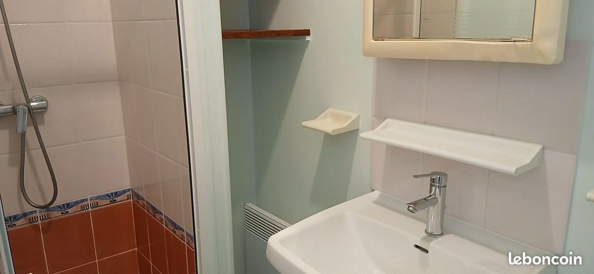 Appartement à louer, 25m², Rochefort