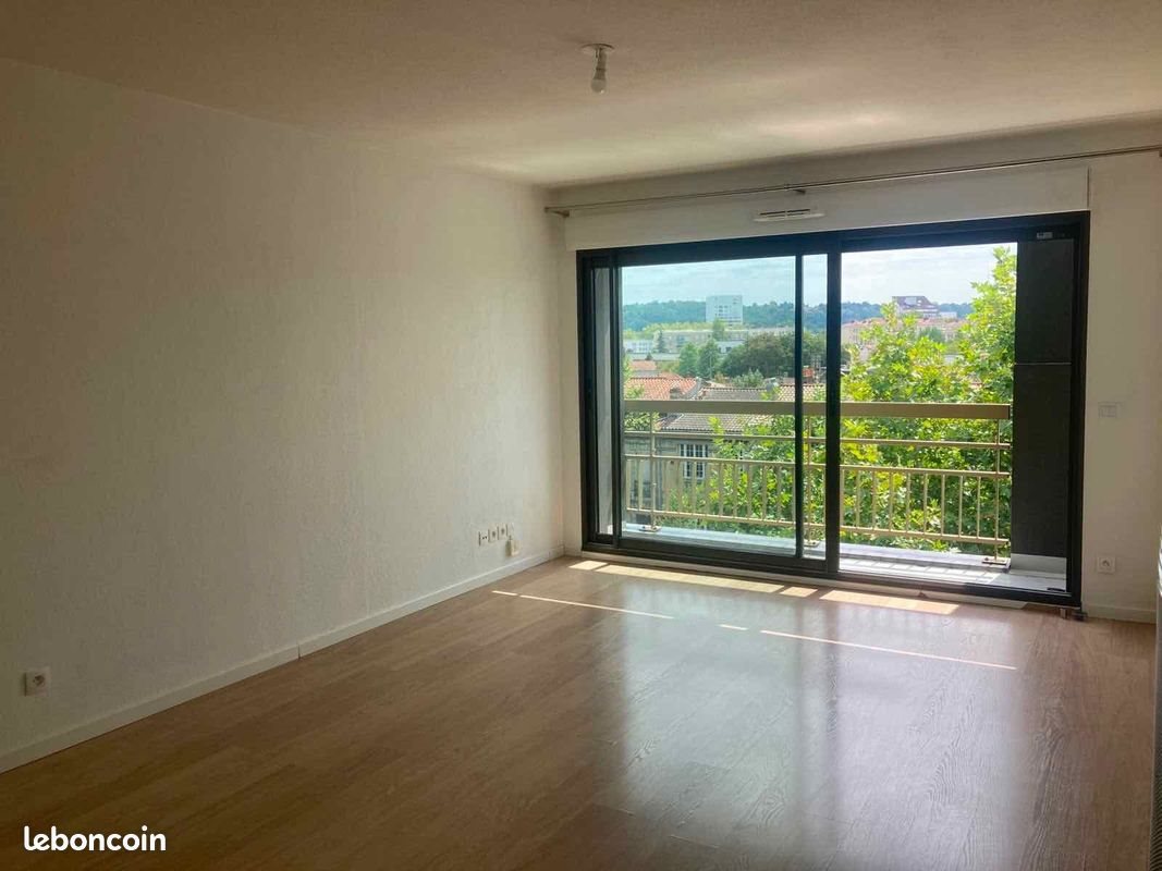 Appartement à louer, 45m², Bordeaux