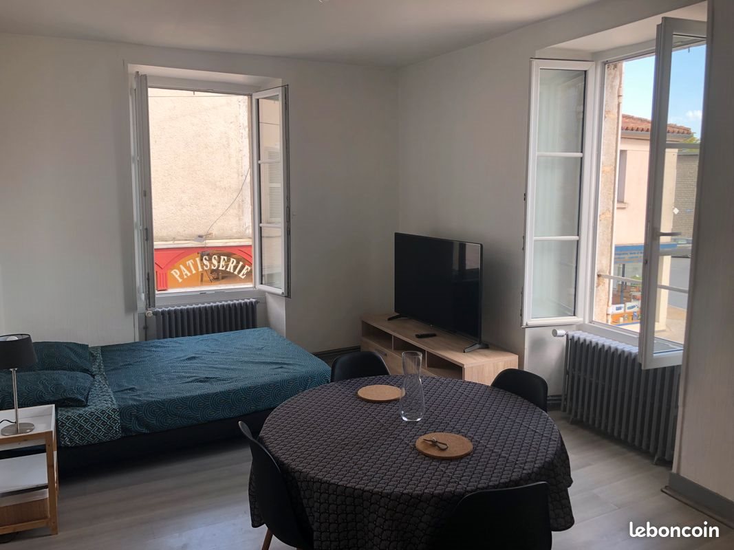 Appartement à louer, 28m², Parthenay