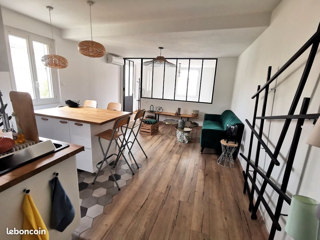 Appartement à louer, 44m², Nîmes