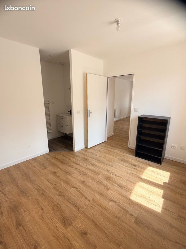 Appartement à louer, 40m², Saint-Jean-Bonnefonds
