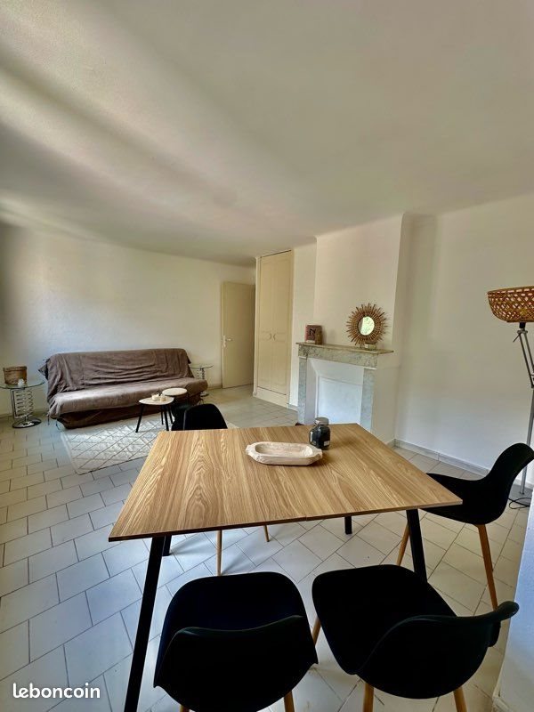 Appartement à louer, 75m², Sartène