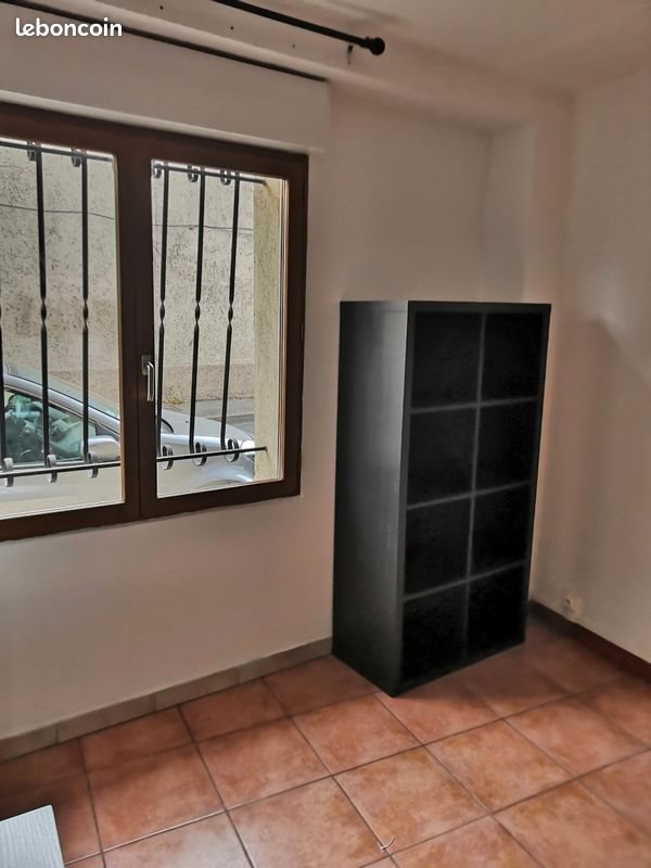 Appartement à louer, 16m², Nîmes
