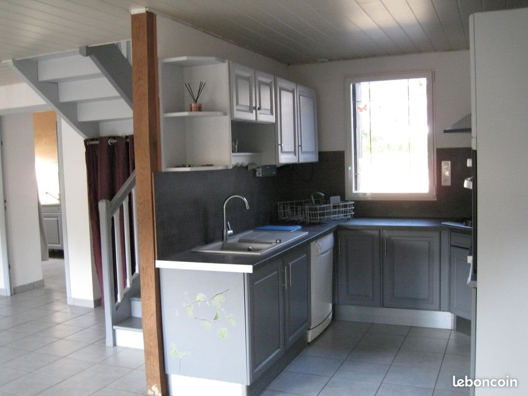 Maison à louer, 90m², Domalain