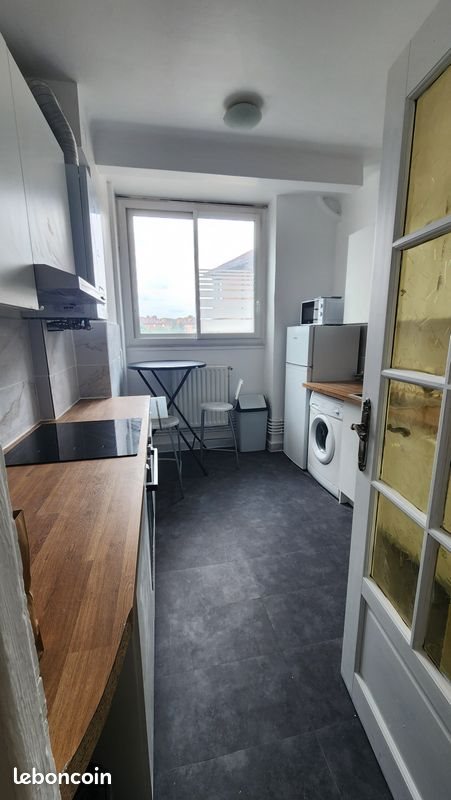Appartement à louer, 45m², Suresnes