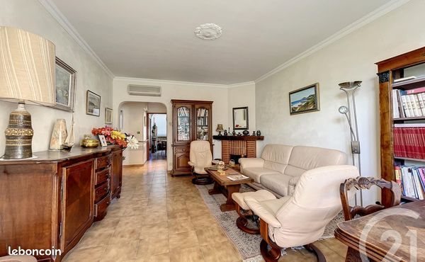 Appartement à louer, 103m², Ajaccio