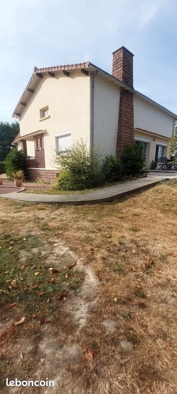 Maison à vendre, 133m², Nesmy