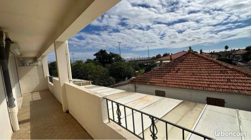 Appartement à louer, 90m², Antibes