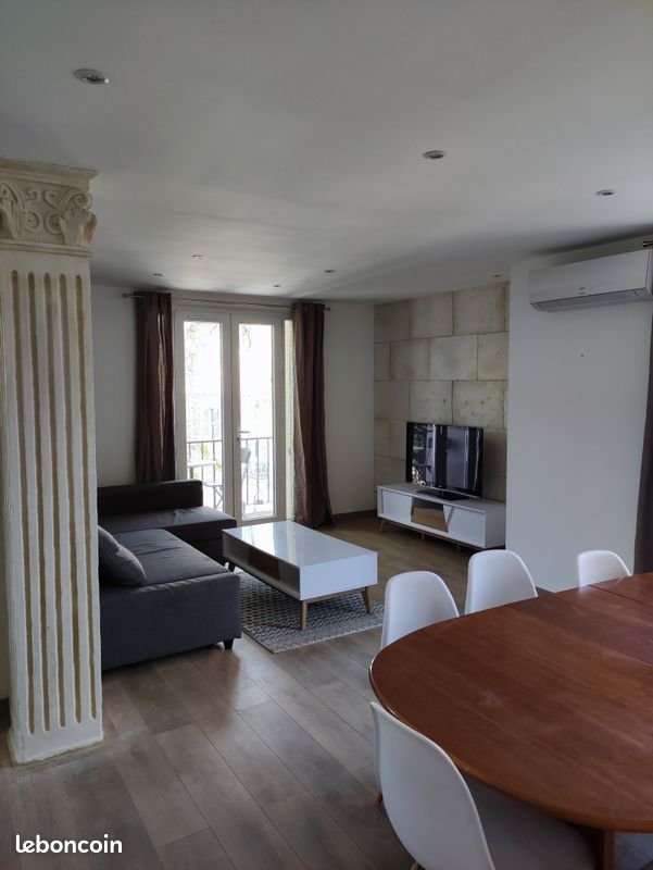 Appartement à louer, 65m², Nîmes