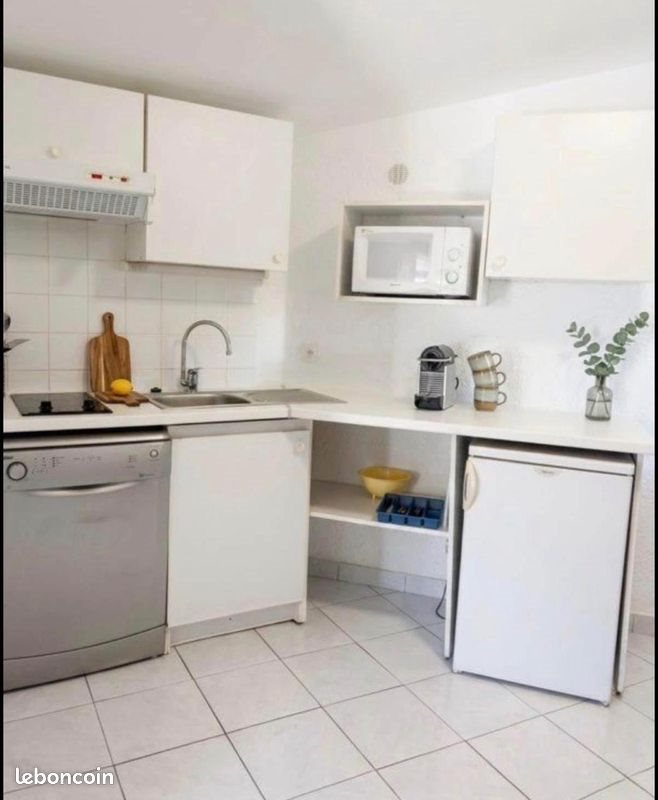 Maison à louer, 25m², Fréjus