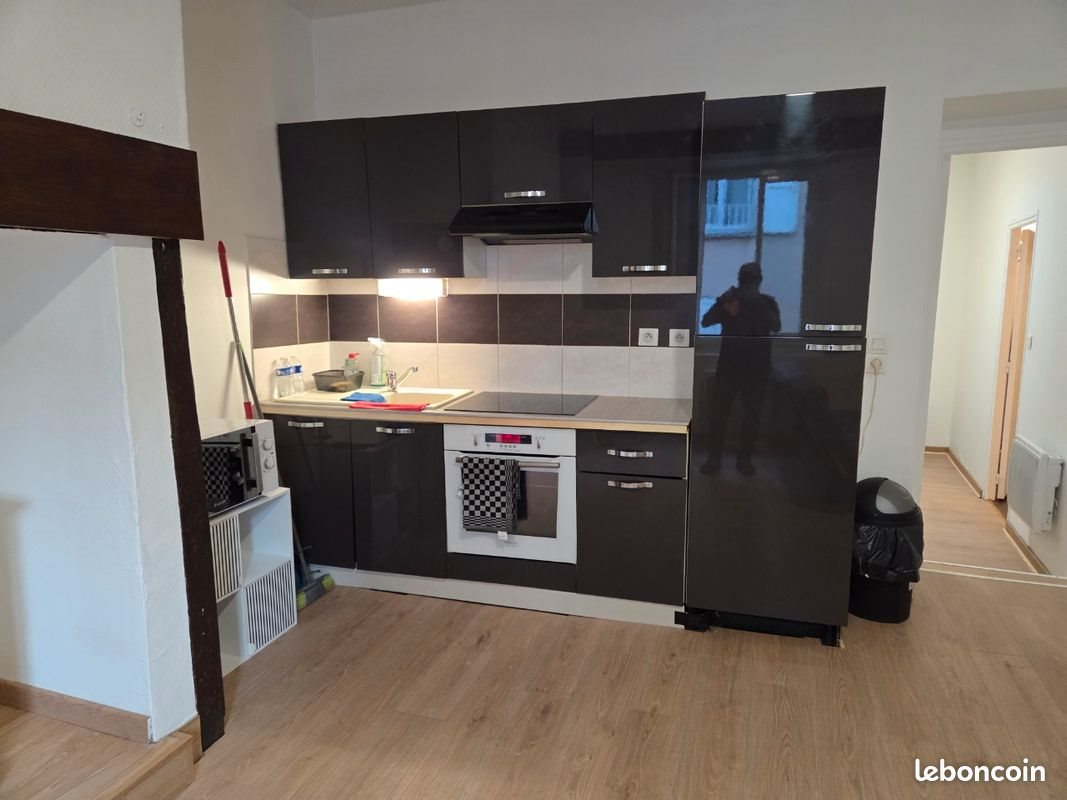 Appartement à louer, 35m², Aurillac
