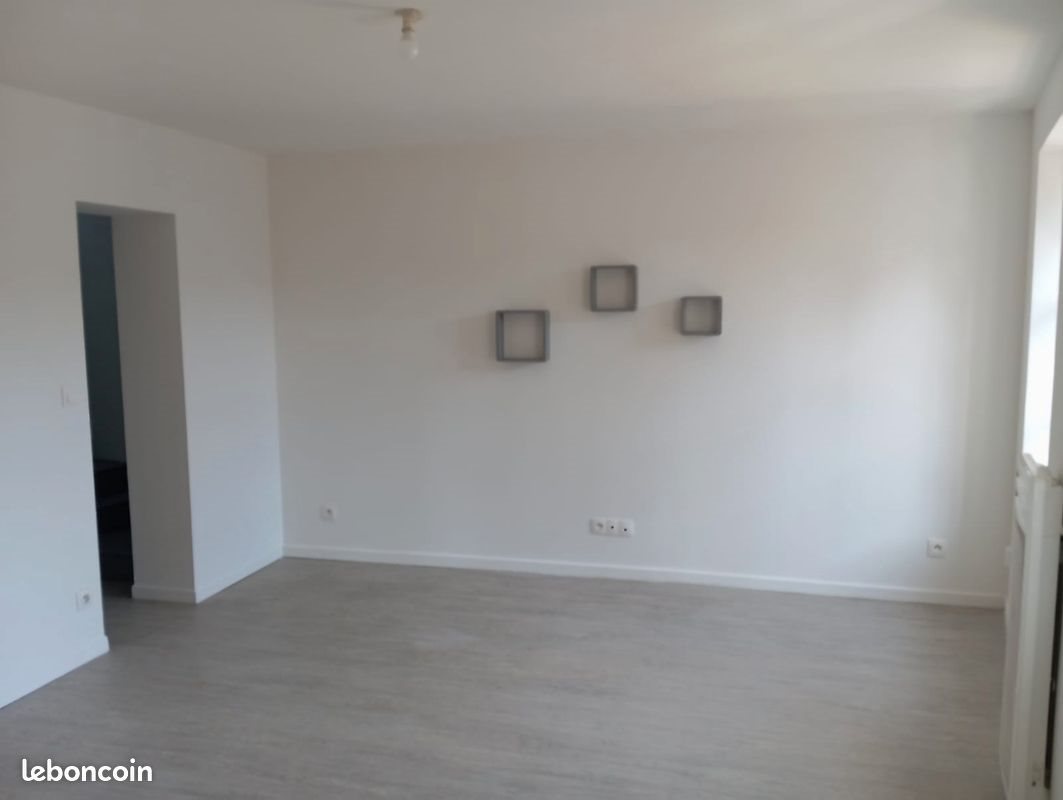 Appartement à louer, 65m², Bernay