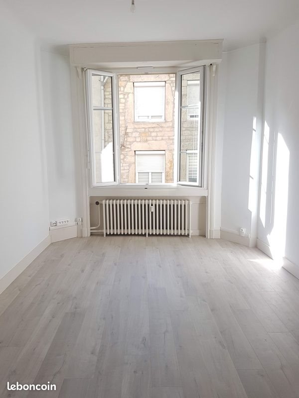 Appartement à louer, 43m², Saint-Etienne