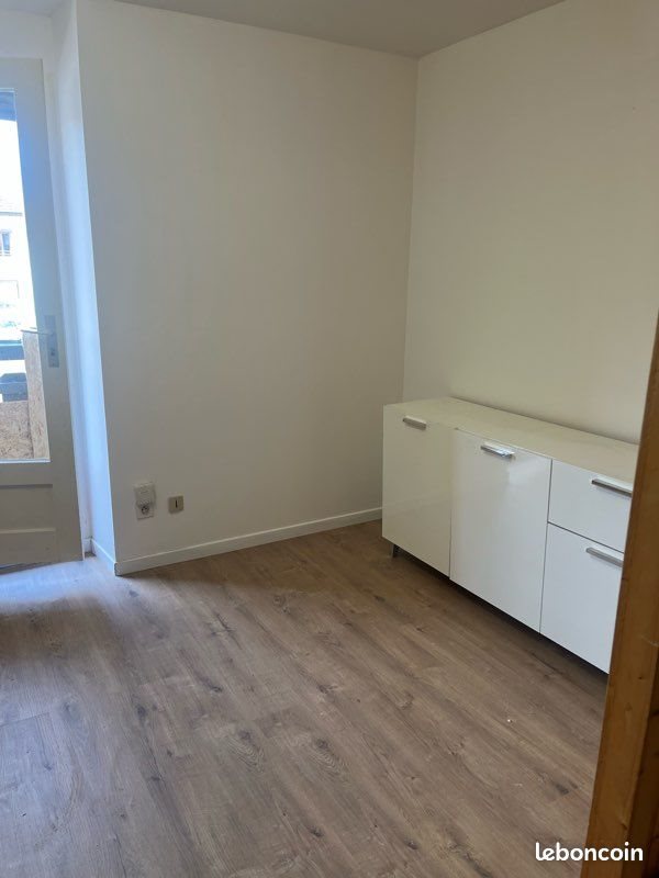 Appartement à louer, 18m², Rochejean