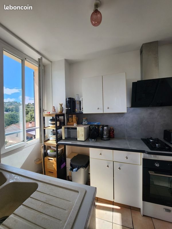 Appartement à louer, 32m², Le Rouret