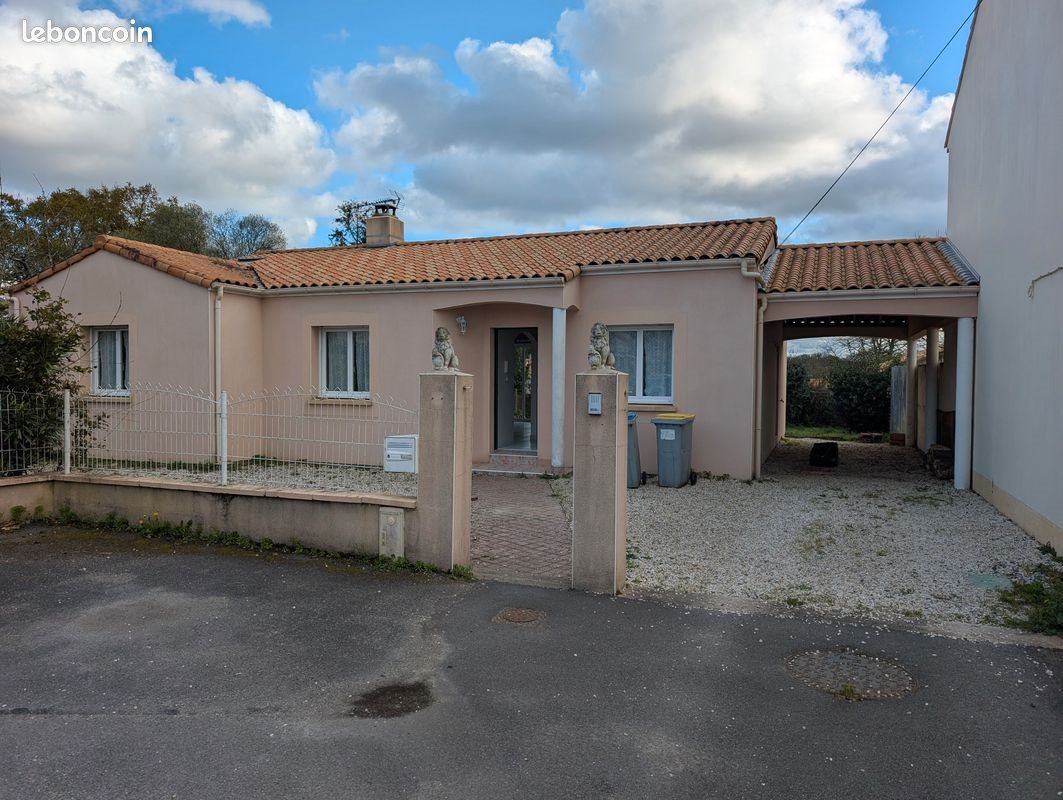 Maison à louer, 101m², Brains