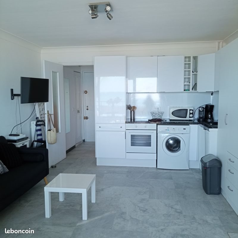 Appartement à louer, 27m², Antibes