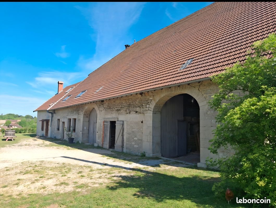 Maison à vendre, 302m², Poligny