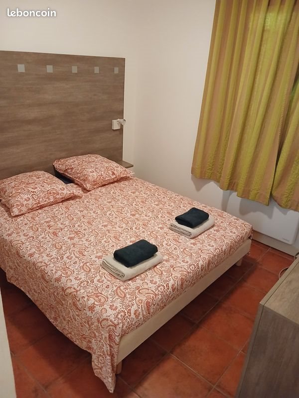 Appartement à louer, 48m², Sainte-Cécile-les-Vignes