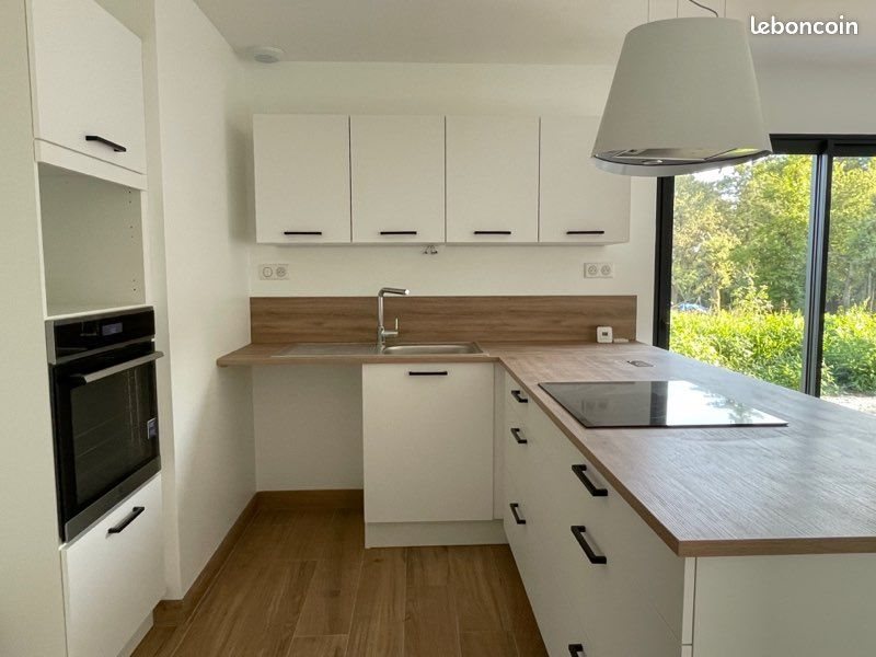 Maison à louer, 80m², Brandérion