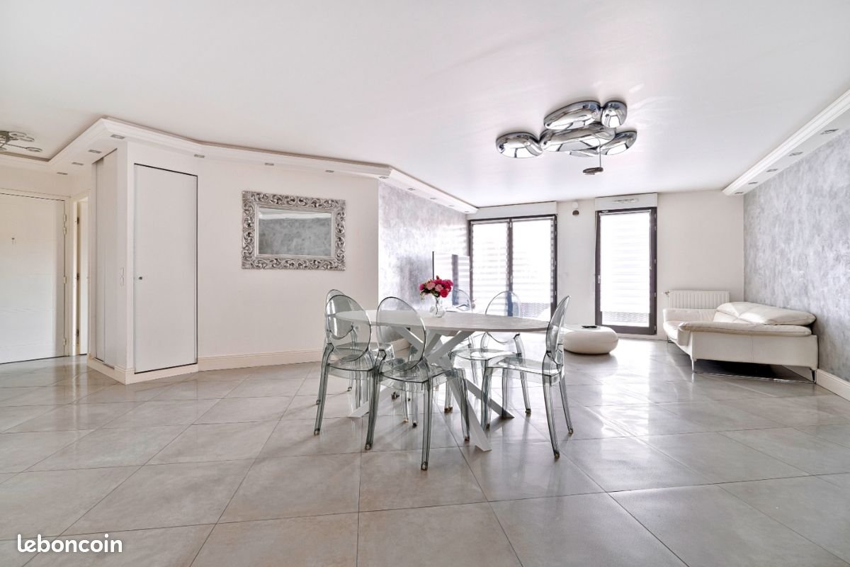 Appartement à louer, 128m², Montreuil