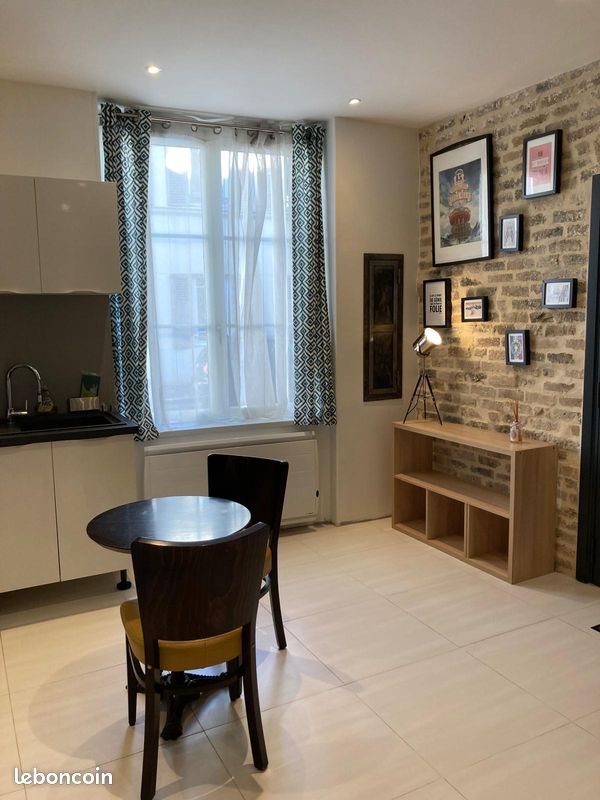 Appartement à louer, 26m², Saint-Germain-en-Laye