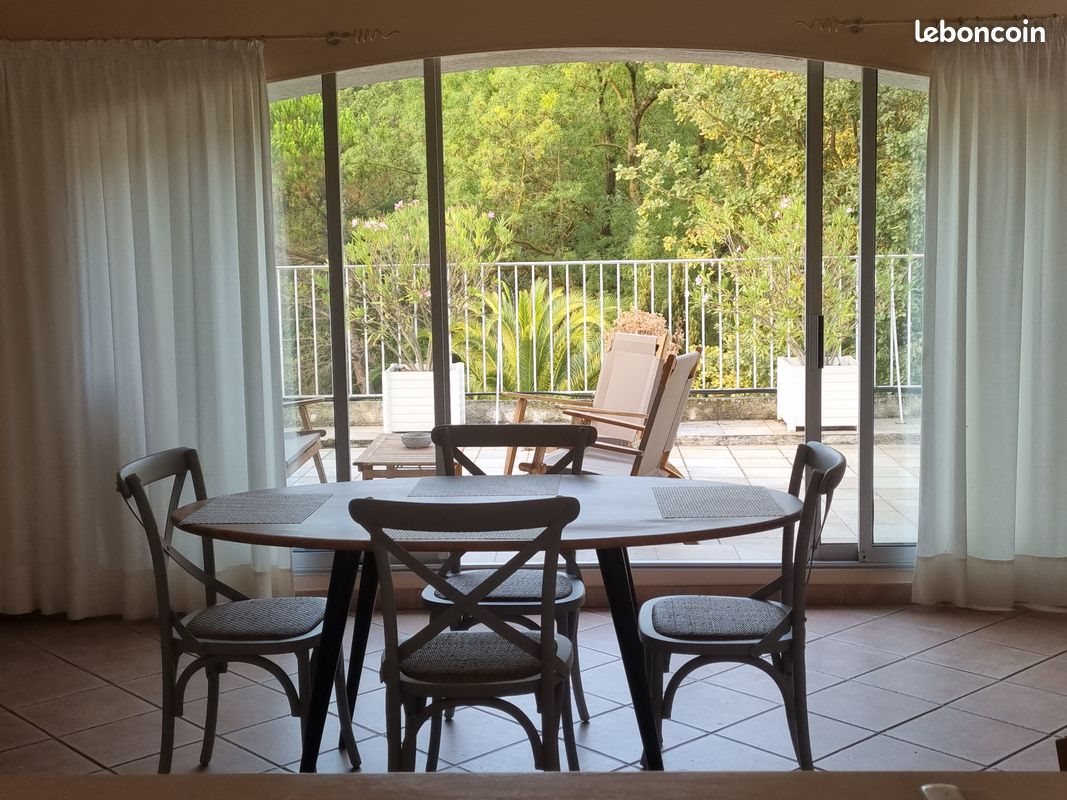 Appartement à louer, 85m², Mougins