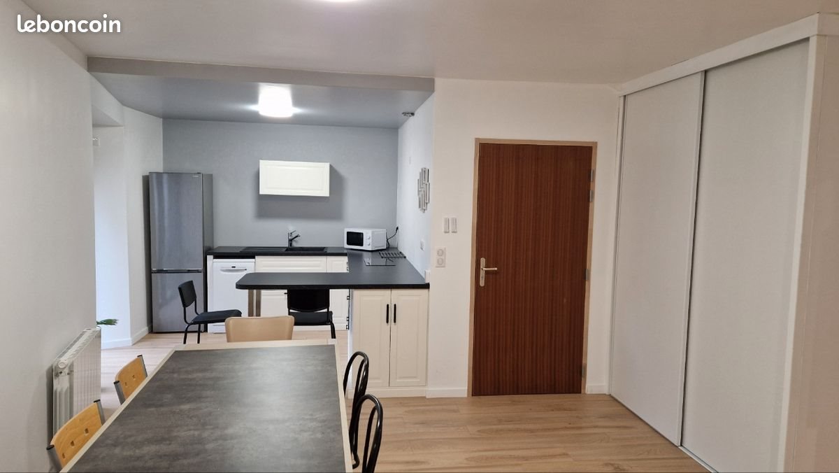 Appartement à louer, 50m², Saint-Genès-Champanelle