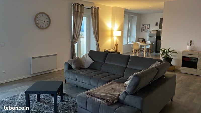 Appartement à louer, 150m², Miribel-les-Echelles