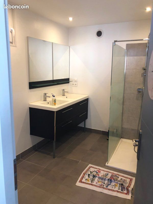 Maison à louer, 80m², Yenne