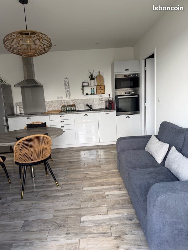 Appartement à louer, 38m², Rochefort