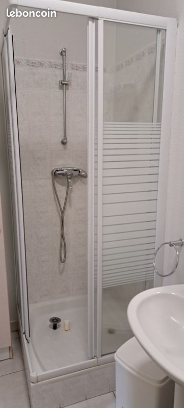 Appartement à louer, 16m², Landerneau
