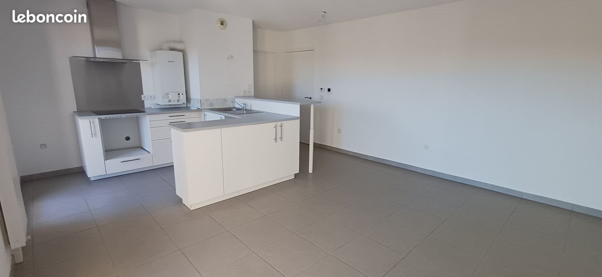 Appartement à louer, 63m², Grans