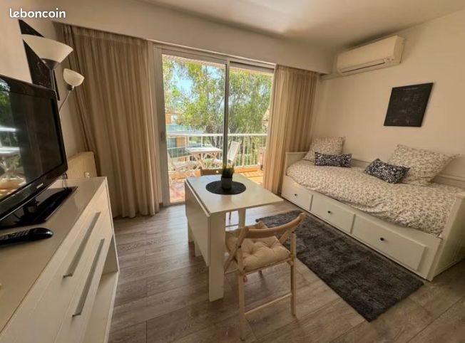 Appartement à louer, 20m², Saint-Laurent-du-Var