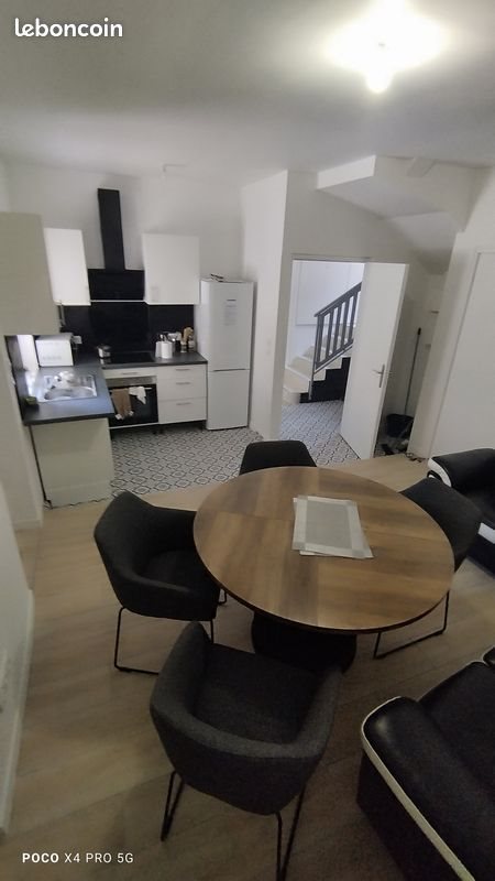 Appartement à louer, 28m², Cergy