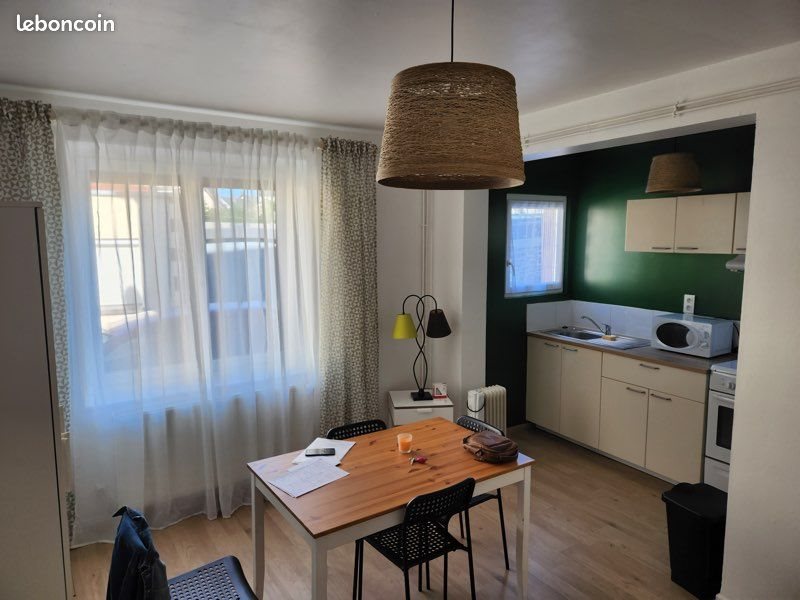Appartement à louer, 37m², Saint-Sauves-d'Auvergne