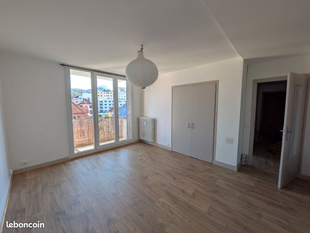 Appartement à louer, 57m², Chambéry