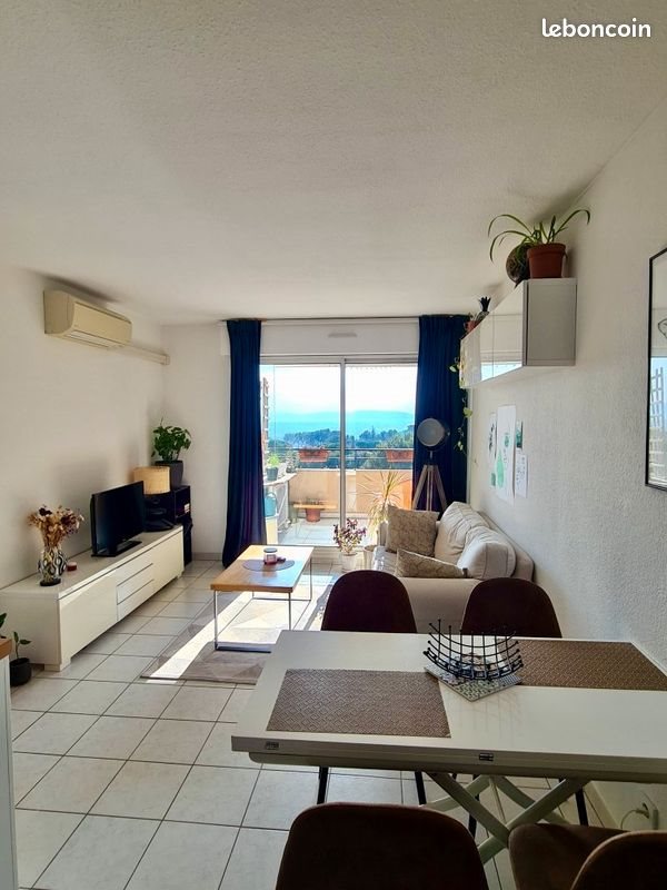 Appartement à louer, 40m², Villeneuve-lès-Avignon