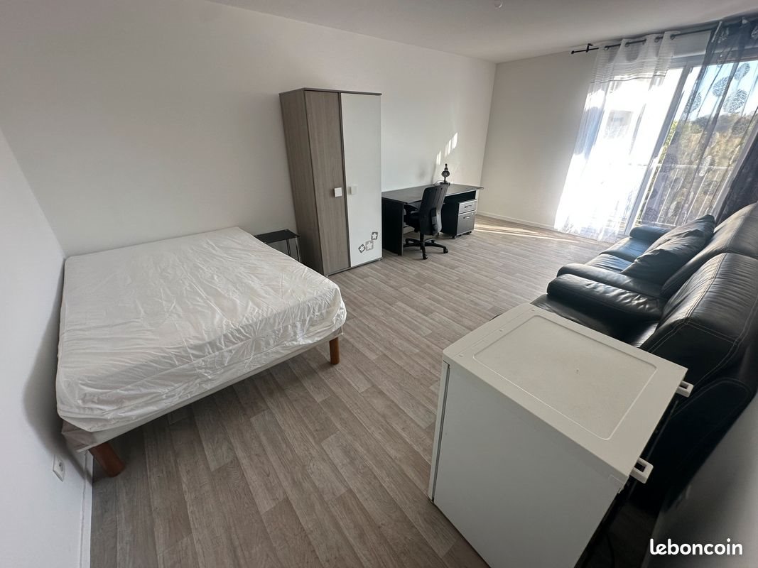 Appartement à louer, 71m², Bron