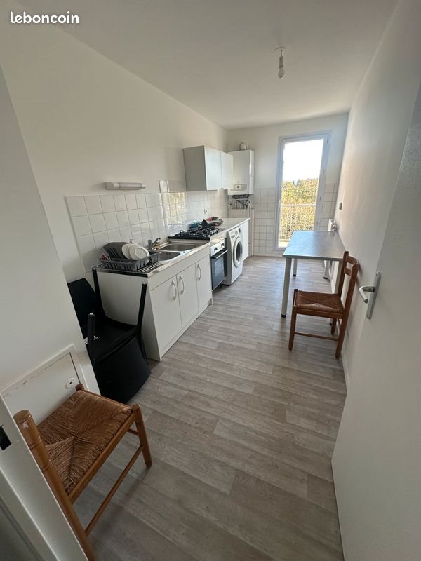 Appartement à louer, 71m², Bron