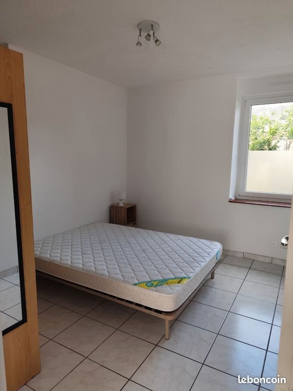 Appartement à louer, 33m², Carhaix-Plouguer