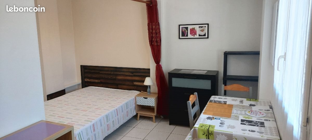 Appartement à louer, 18m², Pau