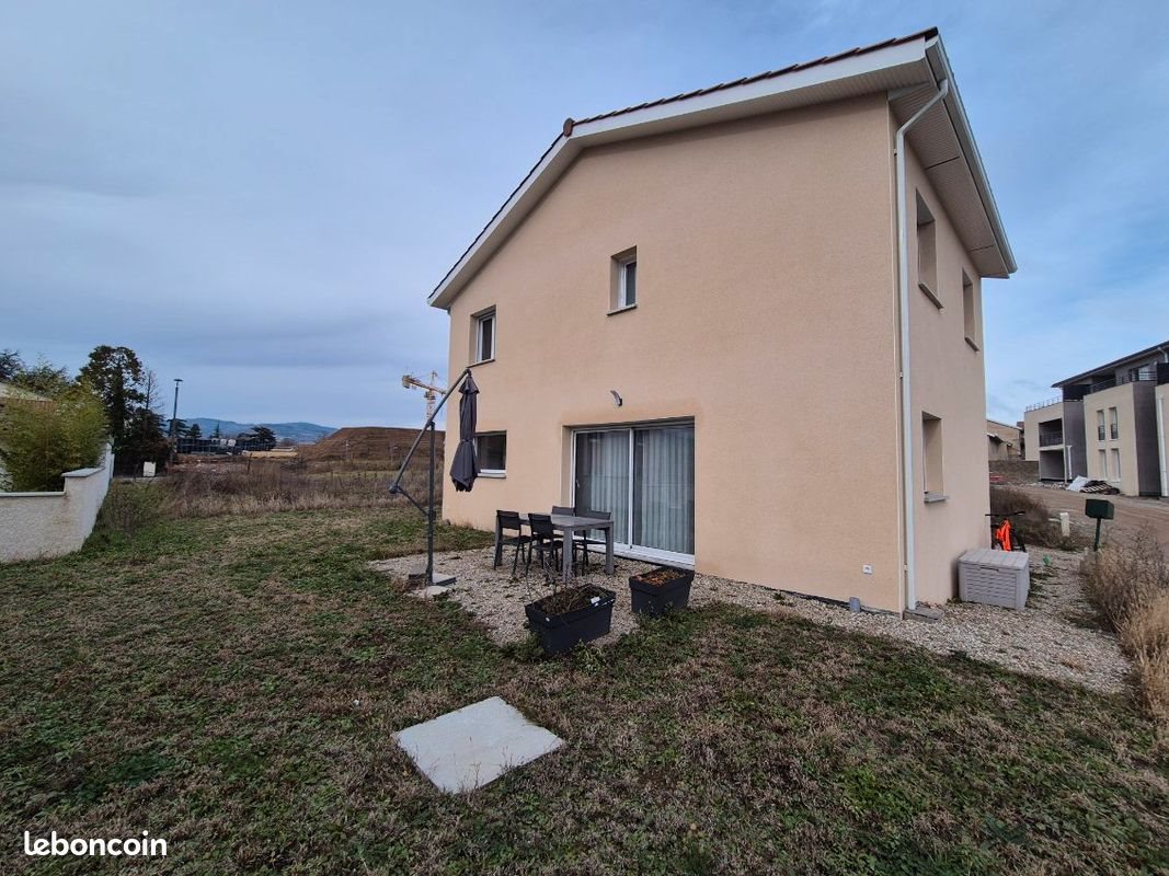 Maison à louer, 110m², Brindas