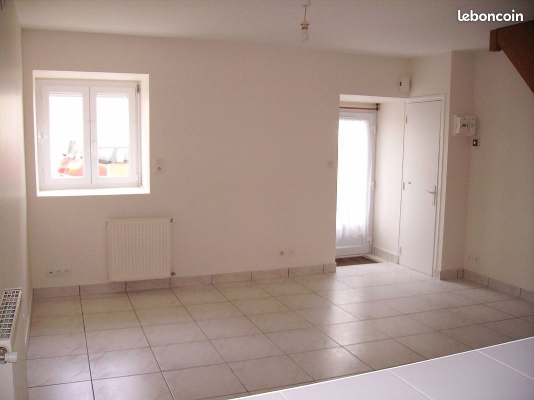 Maison à louer, 50m², Theix