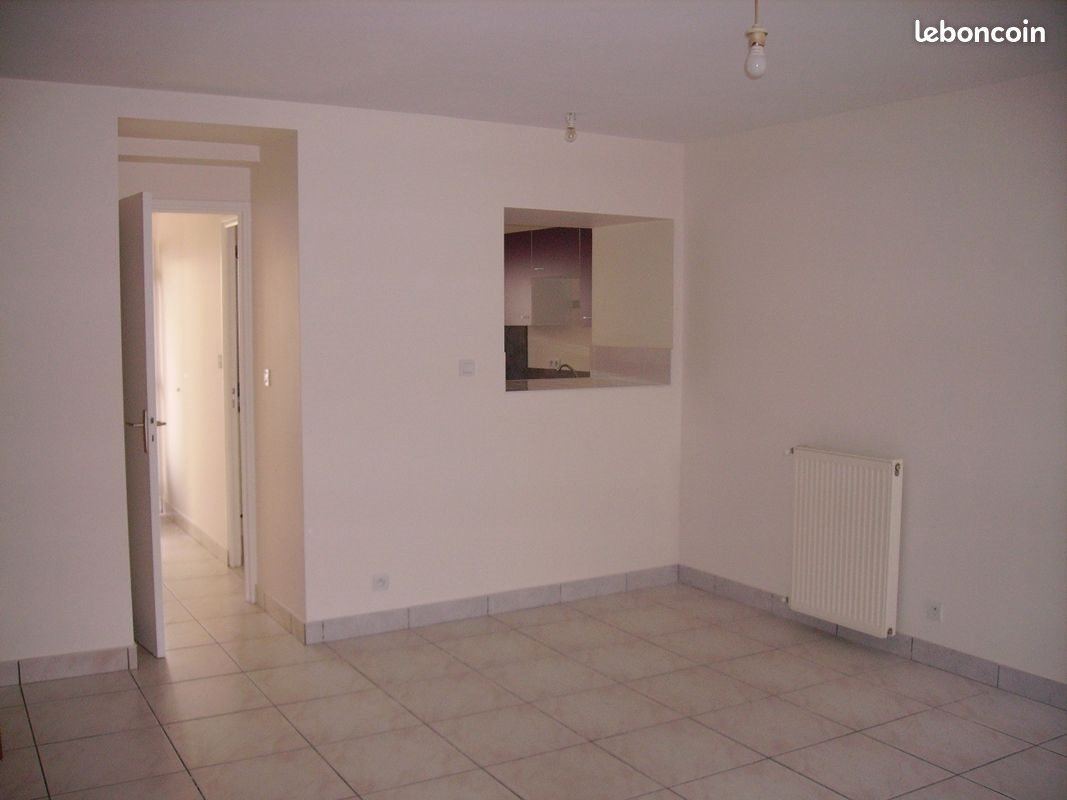 Maison à louer, 50m², Theix